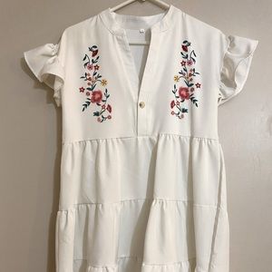 Flowy white dress-size small